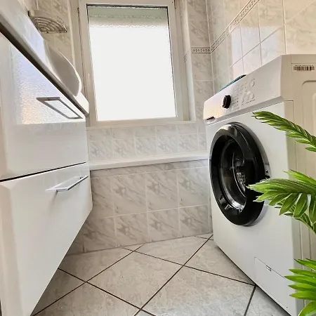 Apartment Living Dream In Halle *